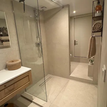 Superbe 2p Terrasse Proche A 2 Min * Saint-Raphael (Var)