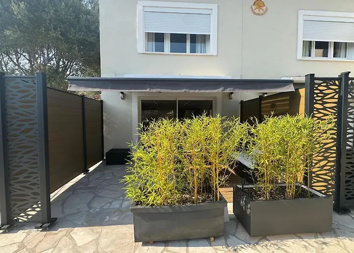 Superbe 2p Terrasse Proche A 2 Min Lägenhet Saint-Raphaël